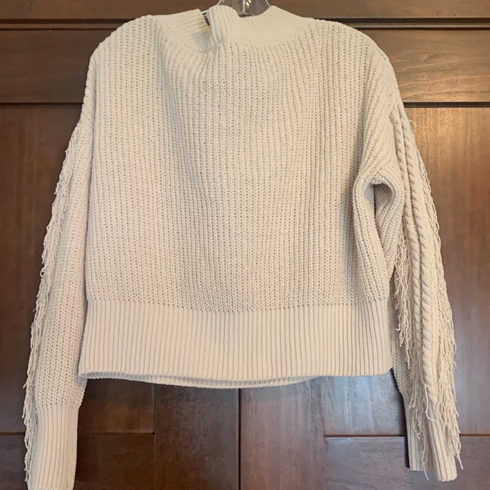 Altar’d State v-neck sweater - Picture 3 of 6